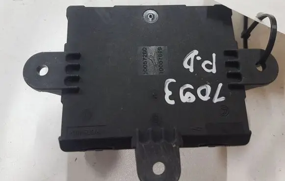 Volvo XC60 Door control unit/module 10022998