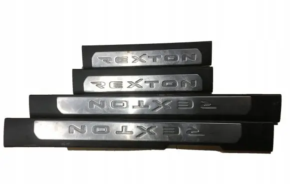 SsangYong Rexton I sill trim set (inner) 697398