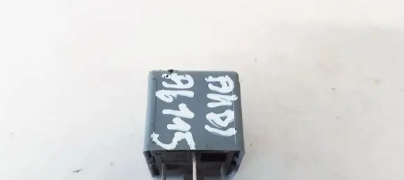 Audi A4 S4 B5 8D Other relay 8D0951253A V23134-B52-X301