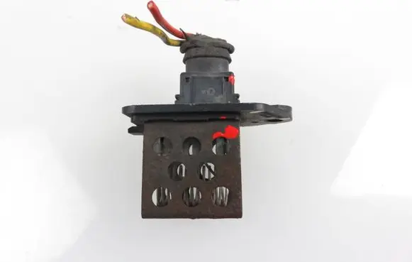 Peugeot 406 Coolant fan relay 9625293080