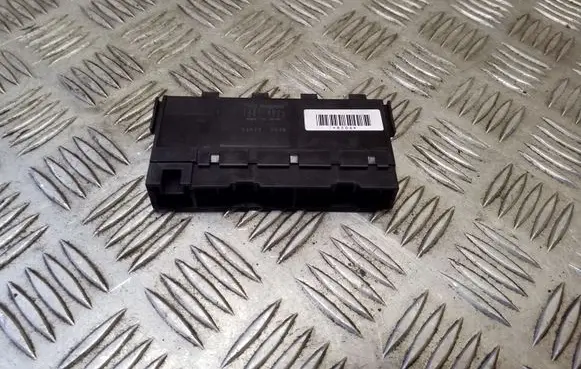 Suzuki Grand Vitara II Fuse module 72818506