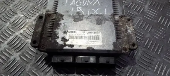 Renault Laguna I Engine control unit/module 0281010297 HOM8200048297