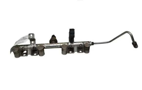 Peugeot 308 Fuel main line pipe V752835080