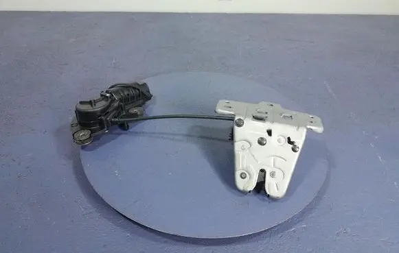 Volvo XC60 Tailgate/trunk/boot lock/catch/latch 32149889