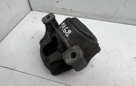 Audi A4 S4 B8 8K Engine mount bracket 8R0199381