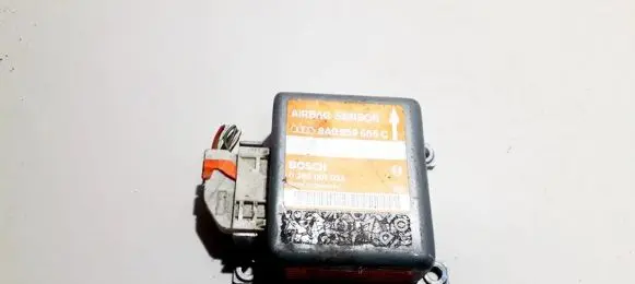 Audi A4 S4 B5 8D Airbag control unit/module 8a0959655c 0285001038
