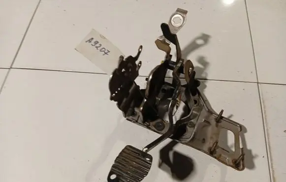 Citroen C4 Grand Picasso Brake pedal 