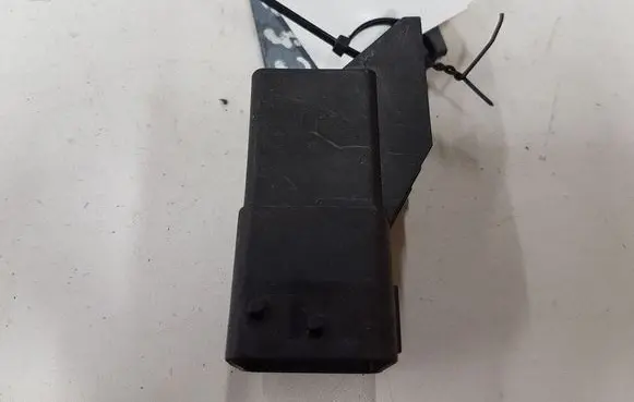 Citroen C5 Glow plug pre-heat relay 51252002 9640469680