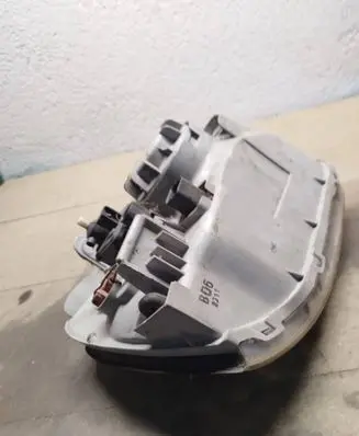 Hyundai Santa Fe Headlight/headlamp 1011199