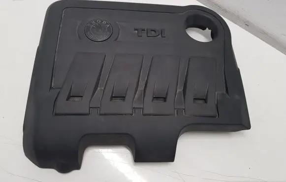 Skoda Yeti (5L) Engine cover (trim) 03L103925