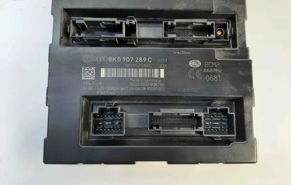 Audi A5 8T 8F Central body control module 8K0907289C