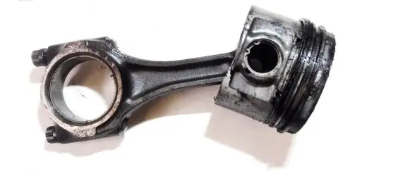 Ford Maverick Piston with connecting rod