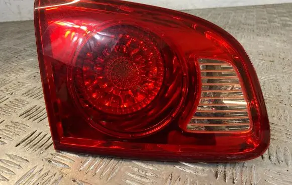 Hyundai Santa Fe Tailgate rear/tail lights 924052B000