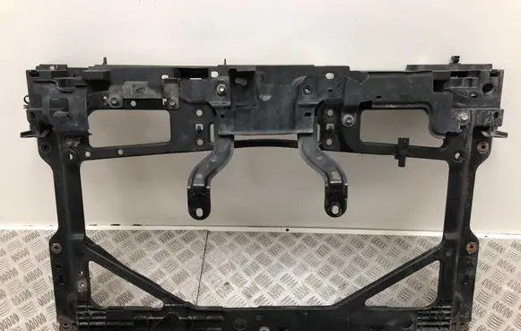 Radiator support slam panel bracket