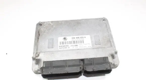 Skoda Fabia Mk1 (6Y) Engine control unit/module 03E906033A
