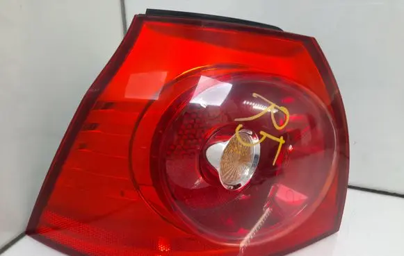 Volkswagen Golf V Rear/tail lights