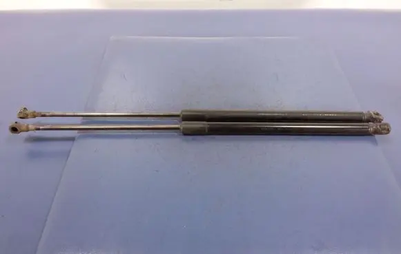 Seat Ibiza IV (6J,6P) Shock absorber/damper mounting bracket 6J4827550B