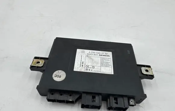 Mercedes-Benz SL R230 Door central lock control unit/module A2305450132