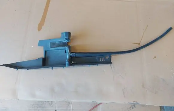Volkswagen Tiguan Wiper trim 571819336A
