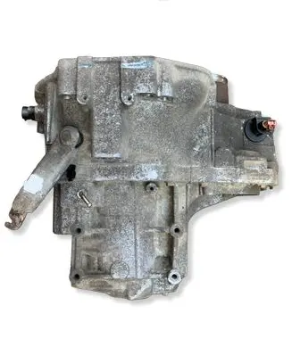 Nissan Almera N16 Manual 5 speed gearbox 4M40