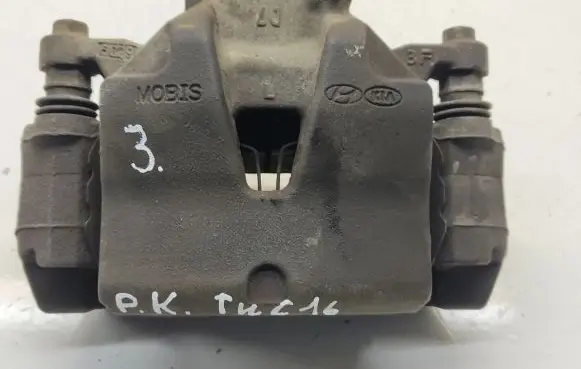 Hyundai Tucson TL Front brake caliper 8172F