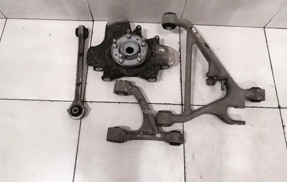 Aston Martin Vantage III Rear suspension assembly kit set 8D335A970AB