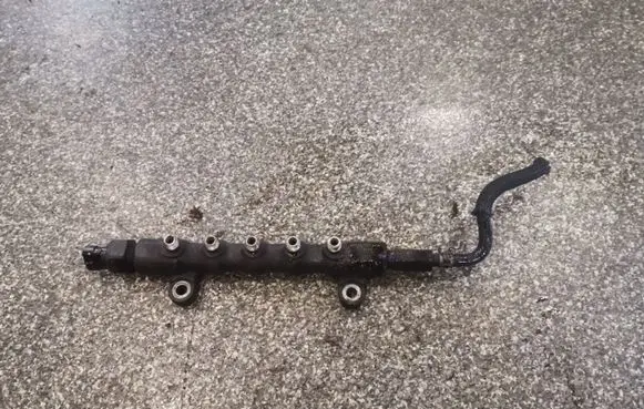 Fuel main line pipe