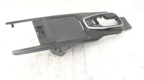 Renault Koleos II Center console decorative trim brak