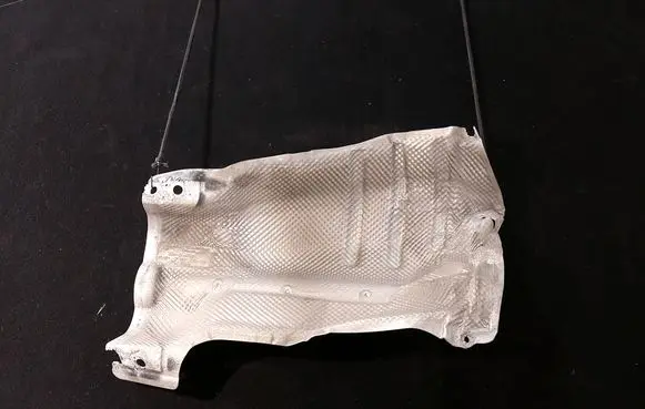 BMW 3 E90 E91 Exhaust heat shield 7117372 51487117372 33422005