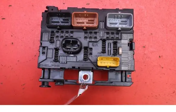 Peugeot 207 CC Fuse box set 9661708280