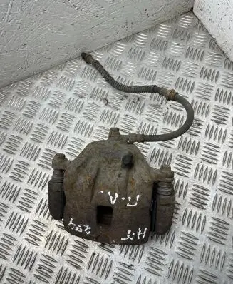 Hyundai Tucson JM Front brake caliper