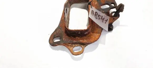Saab 9-5 Bracket in trunk/boot 