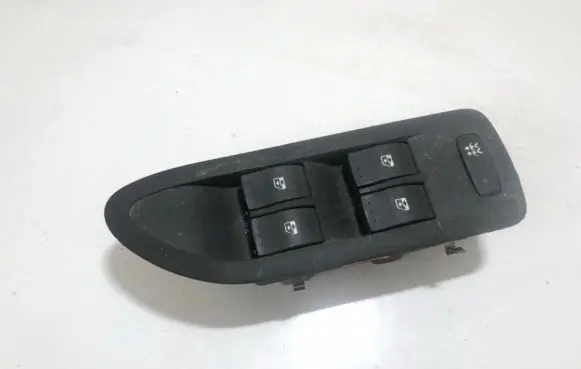 Renault Megane II Electric window control switch