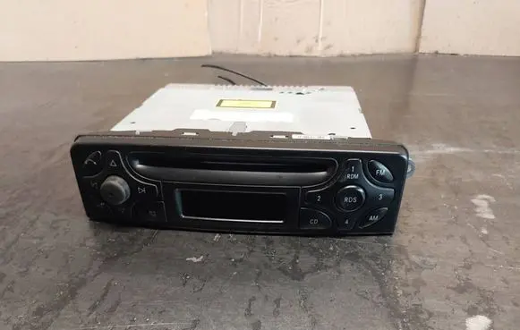 Radio/CD/DVD/GPS head unit