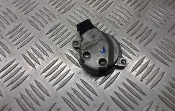 Audi A6 S6 C5 4B Camshaft vanos timing valve 0232101024