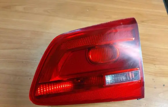 Volkswagen Touran II Tailgate rear/tail lights 176443