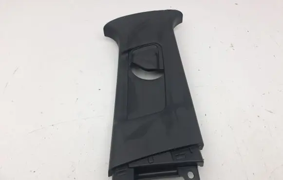 (B) pillar trim (top)