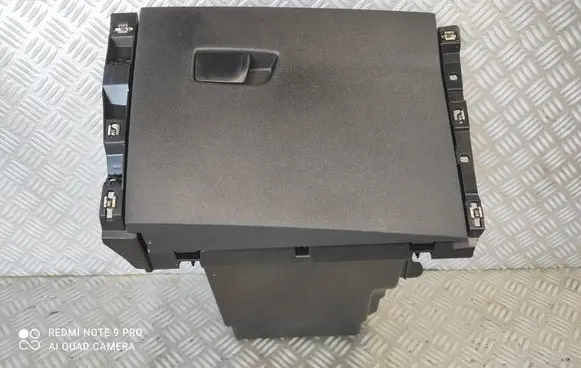 Renault Clio V Glove box 681081071R 681081139R
