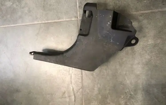 Renault Clio V Foot area side trim 769121359R EK2723