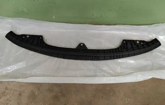 Tesla Model Y Juniper Front bumper mounting bracket 193238700C 193238600C