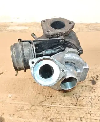 BMW 3 E46 Turbo 7790221 7790223 GT1749V