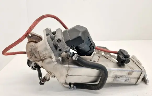 BMW 5 F10 F11 EGR valve cooler 7810751 677012 123398