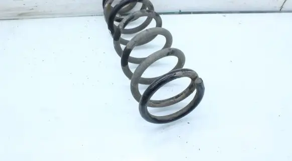 Toyota Corolla Verso AR10 Rear coil spring