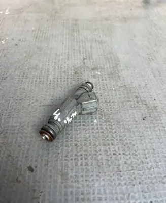 BMW X5 E53 Fuel injector 1707843 0280155823