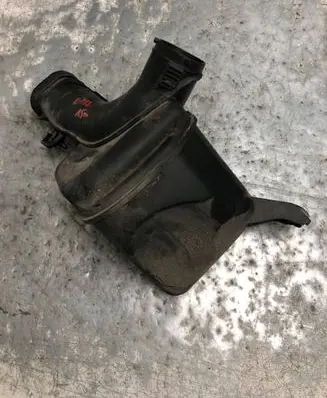Intake resonator