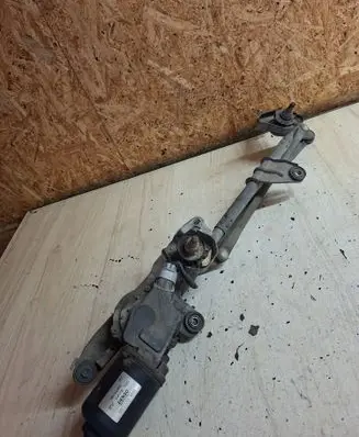 Mitsubishi Colt Front wiper linkage and motor MN145985 09F17B9120 MS1592006820