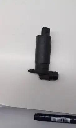 Honda CR-V Windscreen/windshield washer pump