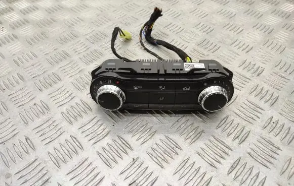 Mercedes-Benz B W246 W242 Climate control unit A2469002208 A2469010705