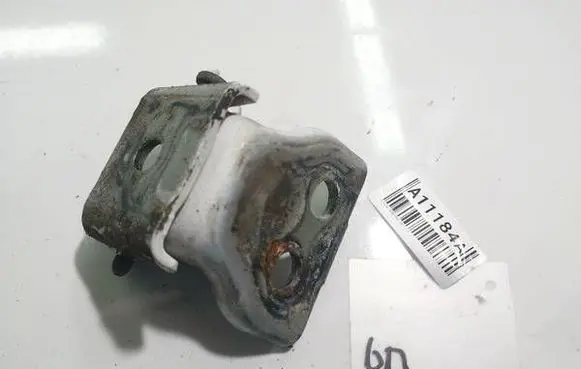 Citroen Berlingo Front door upper hinge 