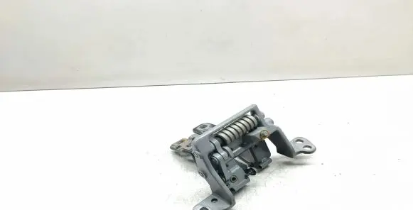 BMW 5 E60 E61 Tailgate/trunk/boot hinge 7061383